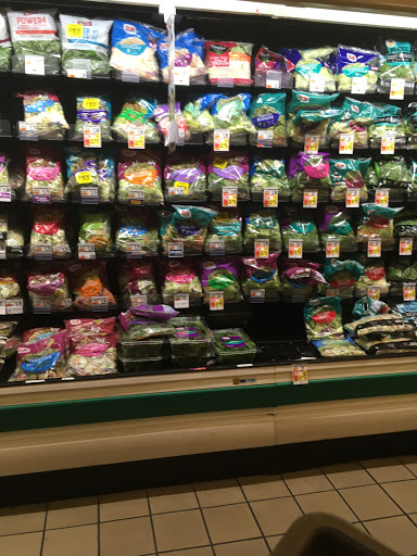 Grocery Store «Giant Food Stores», reviews and photos, 993 Wayne Ave, Chambersburg, PA 17201, USA