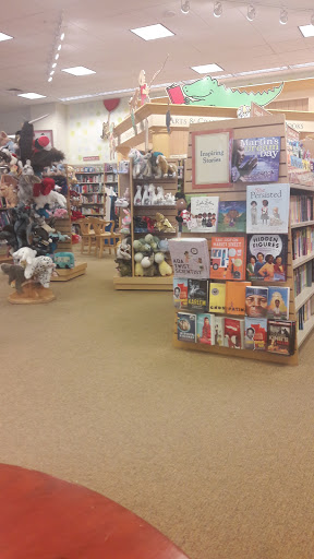 Book Store «Barnes & Noble», reviews and photos, 7200 Harrison Ste 5 #5, Rockford, IL 61112, USA