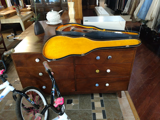 Thrift Store «Freedom Treasures Resale Store», reviews and photos, 7570 Cooley Lake Rd, Waterford Twp, MI 48327, USA