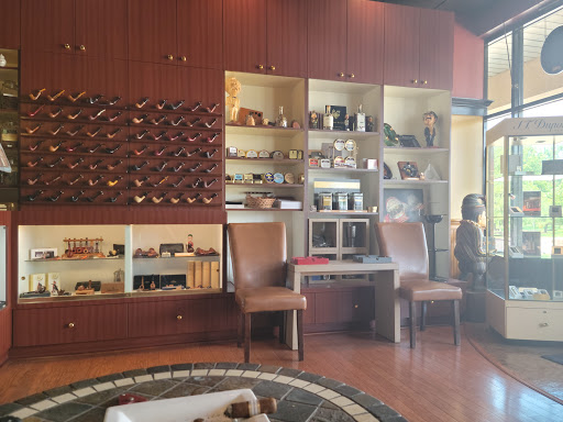 Tobacco Shop «Old Virginia Tobacco Co», reviews and photos, 5860 Kingstowne Ctr # 160, Alexandria, VA 22315, USA