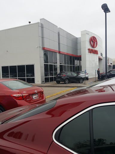 Toyota Dealer «Springhill Toyota», reviews and photos, 3062 Government Blvd, Mobile, AL 36606, USA