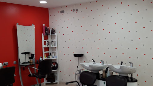 C&G Perruqueria ( Peluquería EN RODA DE BERÁ) en Roda de Berà, Tarragona