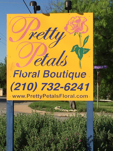 Florist «Pretty Petals Floral Boutique», reviews and photos, 2932 Hillcrest Dr, San Antonio, TX 78201, USA