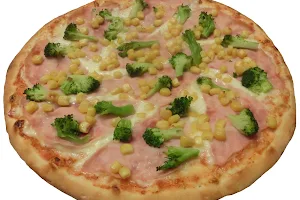 Lietajúca pizza - rozvoz image