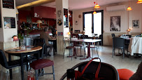 Atmosphère du Restaurant Mamie Rosé à Palavas-les-Flots - n°8