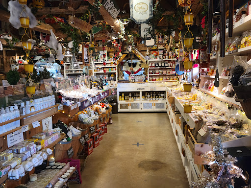 Grocery Store «Windy Acres Candy & Nut», reviews and photos, 6805 OH-73, Wilmington, OH 45177, USA