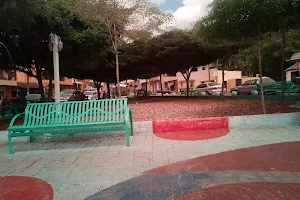 Plaza Del Estudiante image