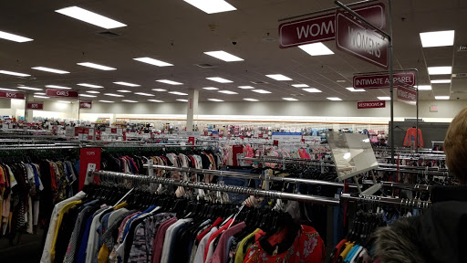 Clothing Store «Burlington Coat Factory», reviews and photos, 233 Broad St, Bridgewater, MA 02324, USA