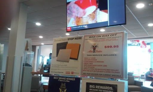 Toyota Dealer «Springhill Toyota», reviews and photos, 3062 Government Blvd, Mobile, AL 36606, USA