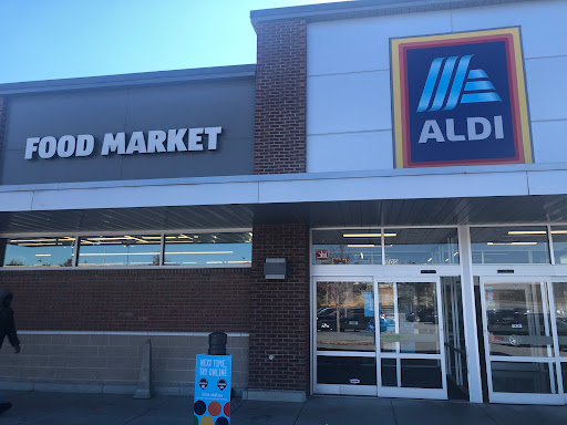 Supermarket «ALDI», reviews and photos, 100 Chalmers Rd, Greenville, SC 29605, USA