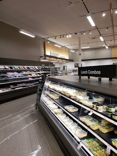 Department Store «Target», reviews and photos, 28201 Diehl Rd, Warrenville, IL 60555, USA