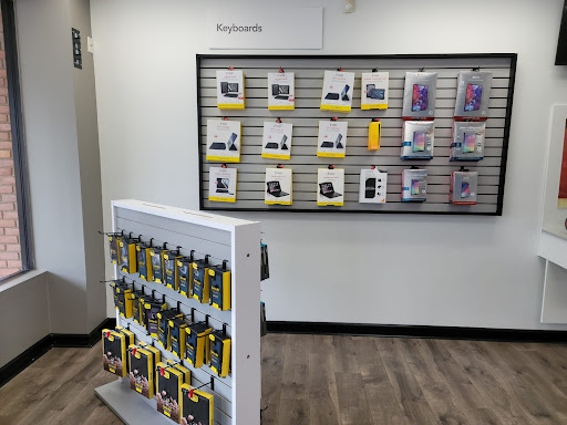 Mobile Phone Repair Shop «TechRx Best iPhone and iPad repair in Dublin, Ga», reviews and photos, 1632 Veterans Blvd c, Dublin, GA 31021, USA