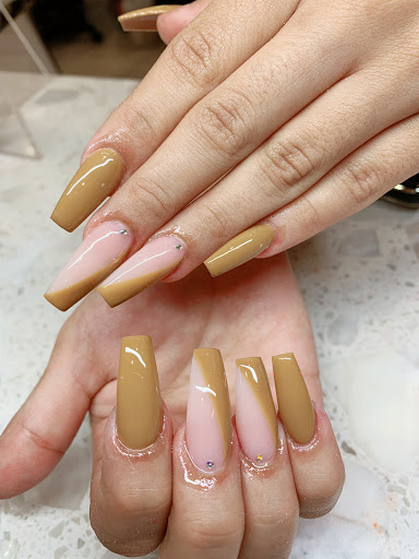 Semi-permanent nails San Antonio