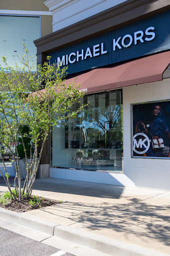 Shopping Mall «Shops of Saddle Creek», reviews and photos, 7509 Poplar Ave #1, Germantown, TN 38138, USA