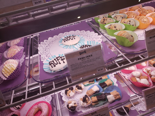 Pet Store «Three Dog Bakery», reviews and photos, 1556 W McEwen Dr #112, Franklin, TN 37067, USA