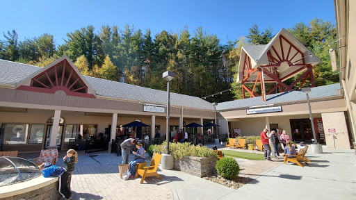 Outlet Store «Tanger Outlet Blowing Rock», reviews and photos, 278 Shoppes on the Parkway Rd, Blowing Rock, NC 28605, USA