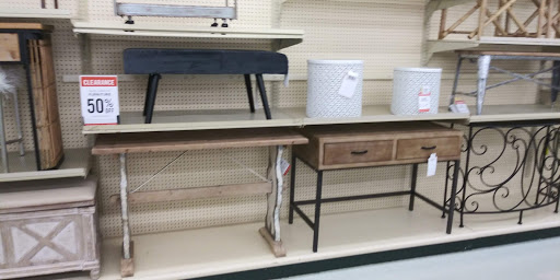 Craft Store «Hobby Lobby», reviews and photos, 1658 Town Square South West, Cullman, AL 35057, USA