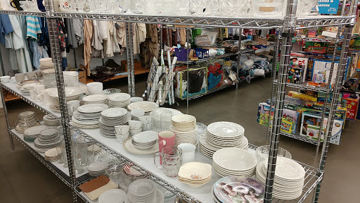 Non-Profit Organization «Goodwill of the Great Plains», reviews and photos