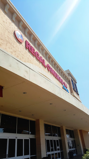 Movie Theater «Regal Cinemas El Dorado Hills 14 & IMAX», reviews and photos, 2101 Vine St, El Dorado Hills, CA 95762, USA