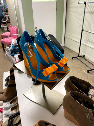 Thrift Store «Downtown Rescue Mission Thrift», reviews and photos