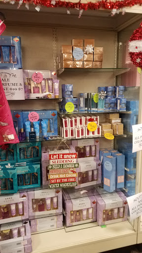 Used Clothing Store «Lovely Ladies», reviews and photos, 280 NY-211, Middletown, NY 10940, USA