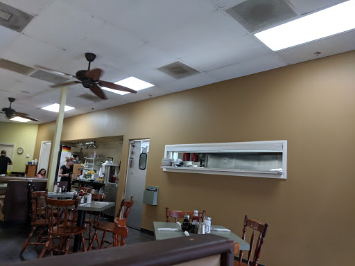 Shopping Mall «La Belle Plaza Shopping Center», reviews and photos, 1535 S Highland Ave, Clearwater, FL 33756, USA