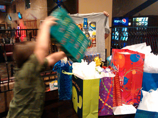 Bowling Alley «Chaparral 300 - We may close 1 hour early Sun-Thurs depending on volume, please call for details.», reviews and photos, 4191 Chino Hills Pkwy, Chino Hills, CA 91709, USA