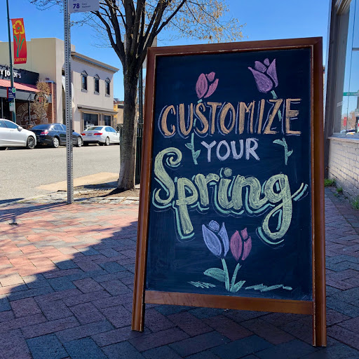 Custom T-shirt Store «CustomInk - Custom T-shirt Store - Richmond», reviews and photos, 3401 W Cary St, Richmond, VA 23221, USA