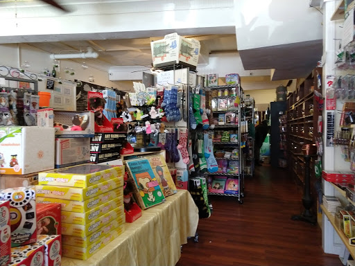 Candy shops in Hartford