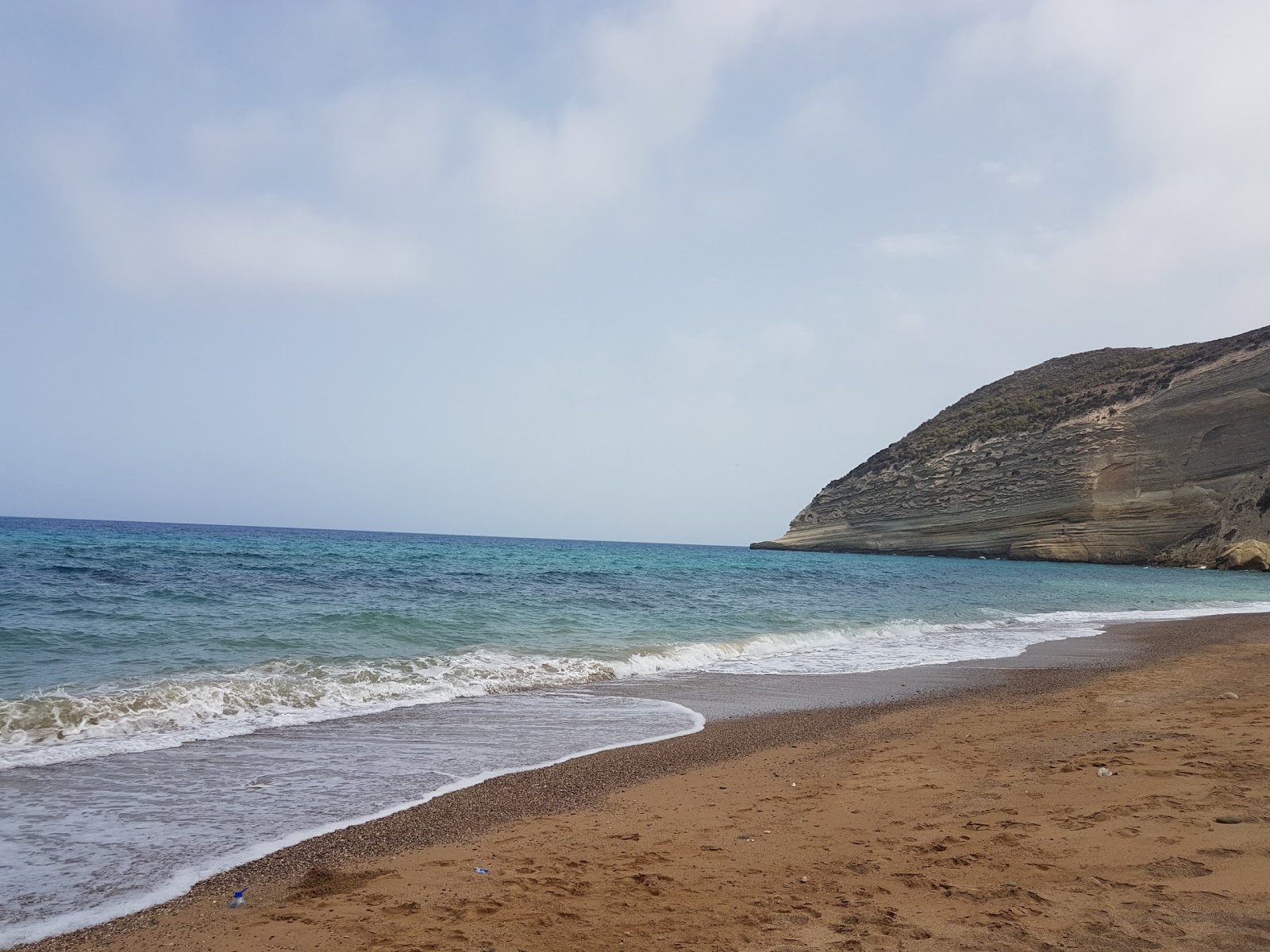 Fotografie cu Playa Cara Blanca cu o suprafață de apa pură turcoaz