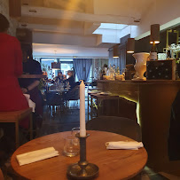 Atmosphère du Restaurant français Les 3 Bornés à Paris - n°5