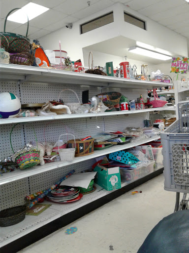 Thrift Store «Sunshine Thrift Store», reviews and photos, 4304 S Dale Mabry Hwy, Tampa, FL 33611, USA