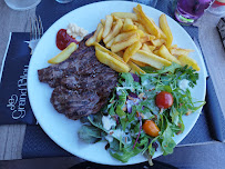 Steak du Restaurant français Le Grand Bleu à Saint-Gilles-Croix-de-Vie - n°1