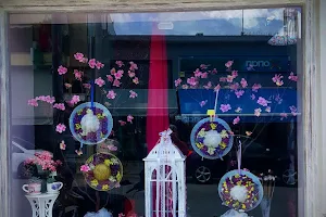 Tolias' Flower Shop image
