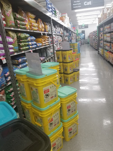 Pet Supply Store «Pet Supplies Plus», reviews and photos, 702 W Northland Ave, Appleton, WI 54914, USA