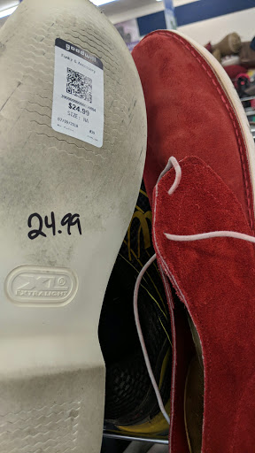 Thrift Store «Goodwill», reviews and photos