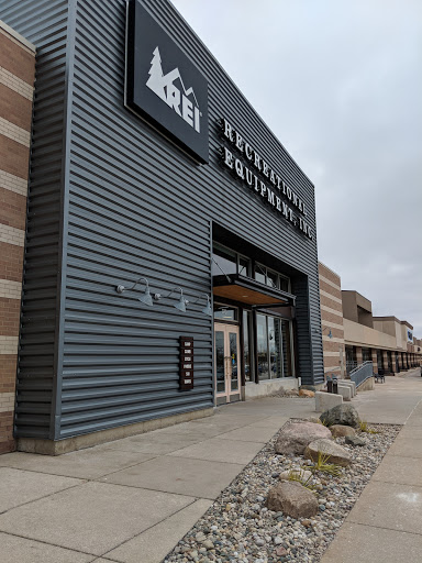 Camping Store «REI», reviews and photos, 970 W Eisenhower Pkwy, Ann Arbor, MI 48103, USA