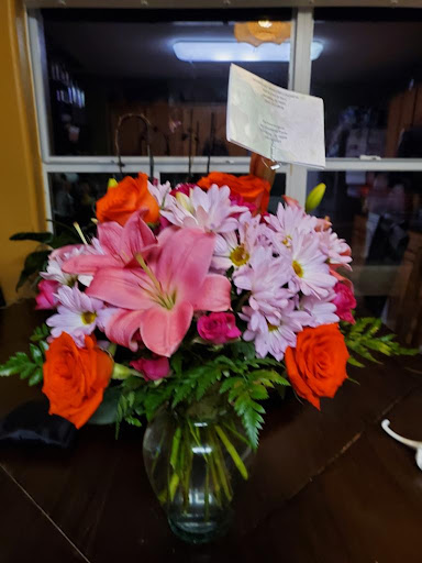 Florist «Rodriguez Flower Shop», reviews and photos, 120 N 10th St, McAllen, TX 78501, USA