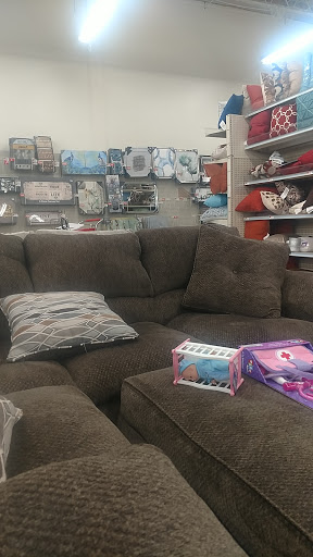 Discount Store «Big Lots», reviews and photos, 5667 S 27th St, Milwaukee, WI 53221, USA