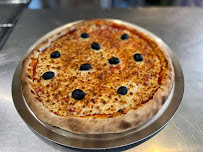 Plats et boissons du Pizzas à emporter PIZZA MAMA COURS LES BARRES - n°1