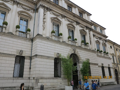 Subdued Corso Andrea Palladio, 42, 36100 Vicenza VI, Italia