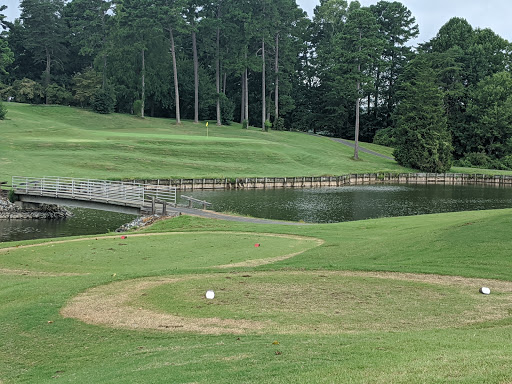 Golf Course «Oak Hollow Golf Course», reviews and photos, 3400 N Centennial St, High Point, NC 27265, USA