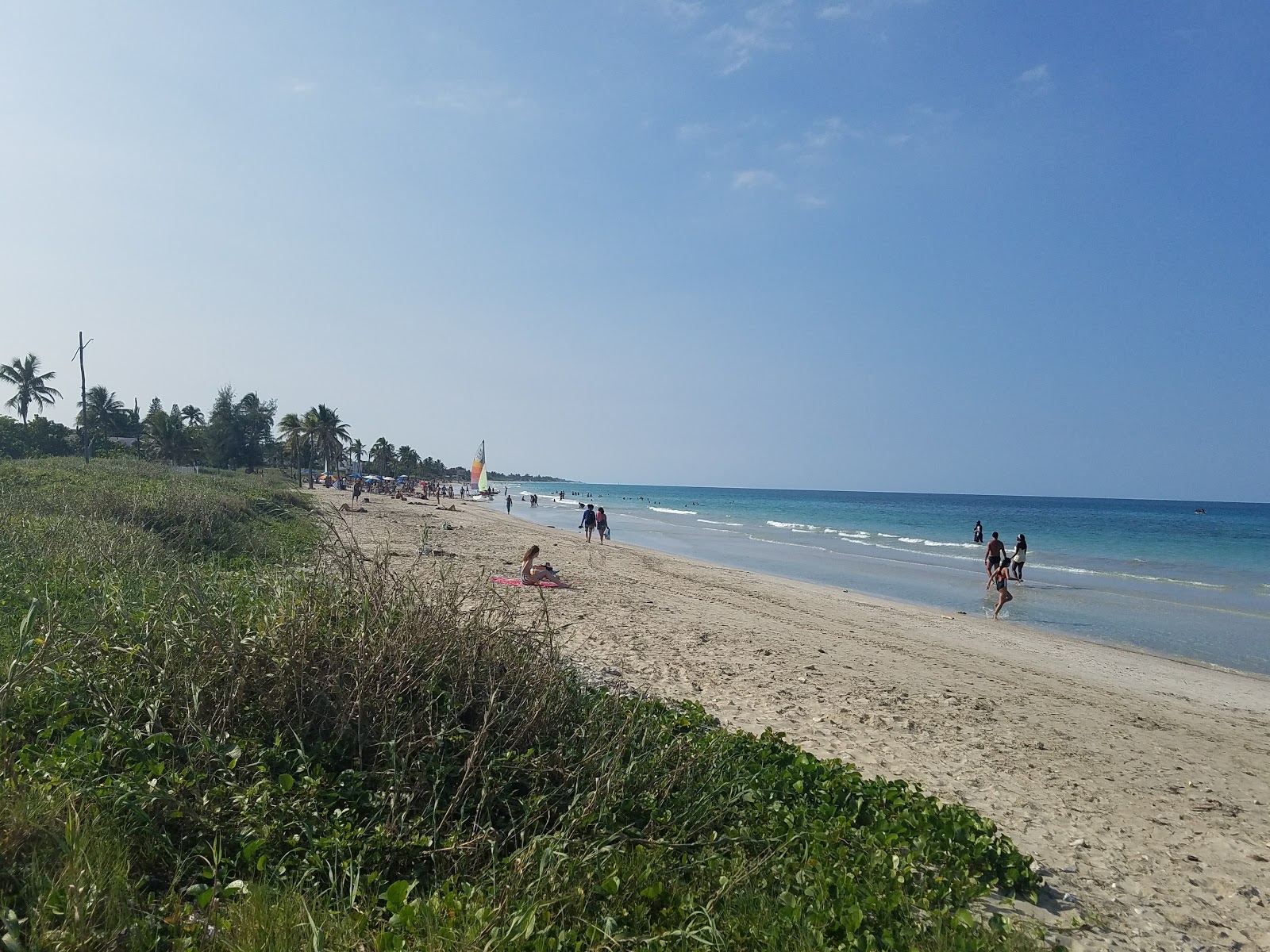 Fotografija Guanabo beach in naselje