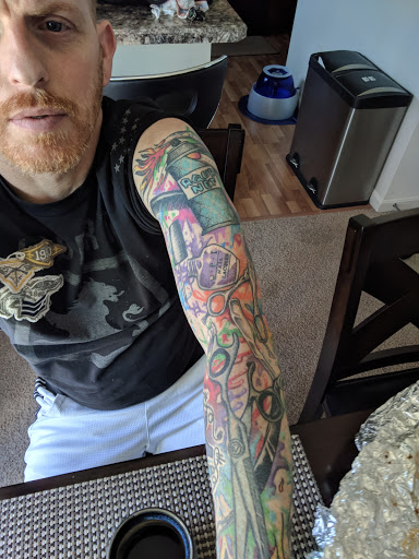 Tattoo Shop «Machine Heads Tattoo Parlor», reviews and photos, 922 State St, Lemoyne, PA 17043, USA