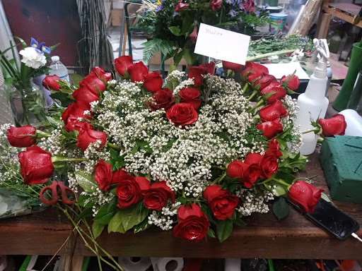 Florist «Send Your Love Flowers & Balloons», reviews and photos, 1417 SW Military Dr, San Antonio, TX 78221, USA