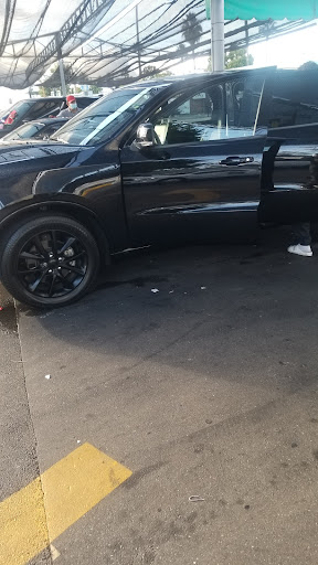 Car Wash «Ventura Car Wash», reviews and photos, 13320 Ventura Blvd, Sherman Oaks, CA 91423, USA