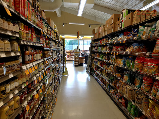 Gourmet Grocery Store «Metropolitan Market Magnolia», reviews and photos, 3830 34th Ave W, Seattle, WA 98199, USA