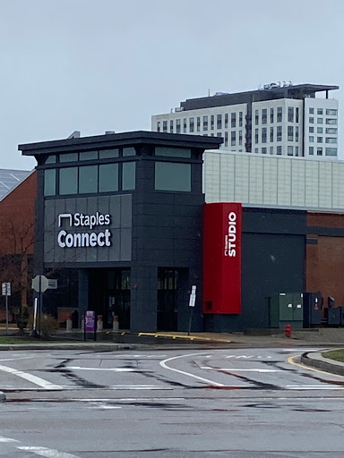 Office Supply Store «Staples», reviews and photos, 165 Middlesex Ave, Somerville, MA 02145, USA