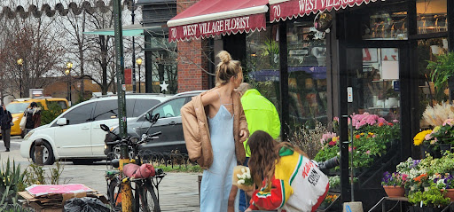 Florist «West Village Florist», reviews and photos, 70 Greenwich Ave, New York, NY 10011, USA
