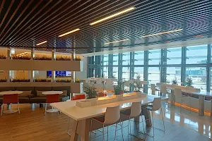 Silver Lounge - South image